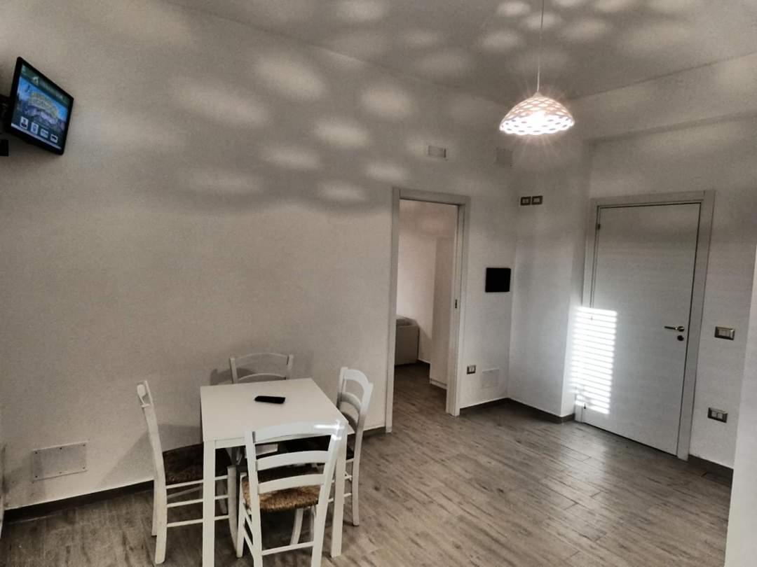 Apartamento La Casa Di Nonna Nennella Santa Maria di Castellabate Exterior foto